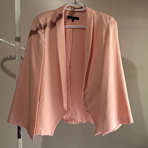 Peach cape blazer - Picture 2 of 9